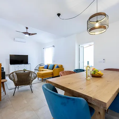 Quinta Azure